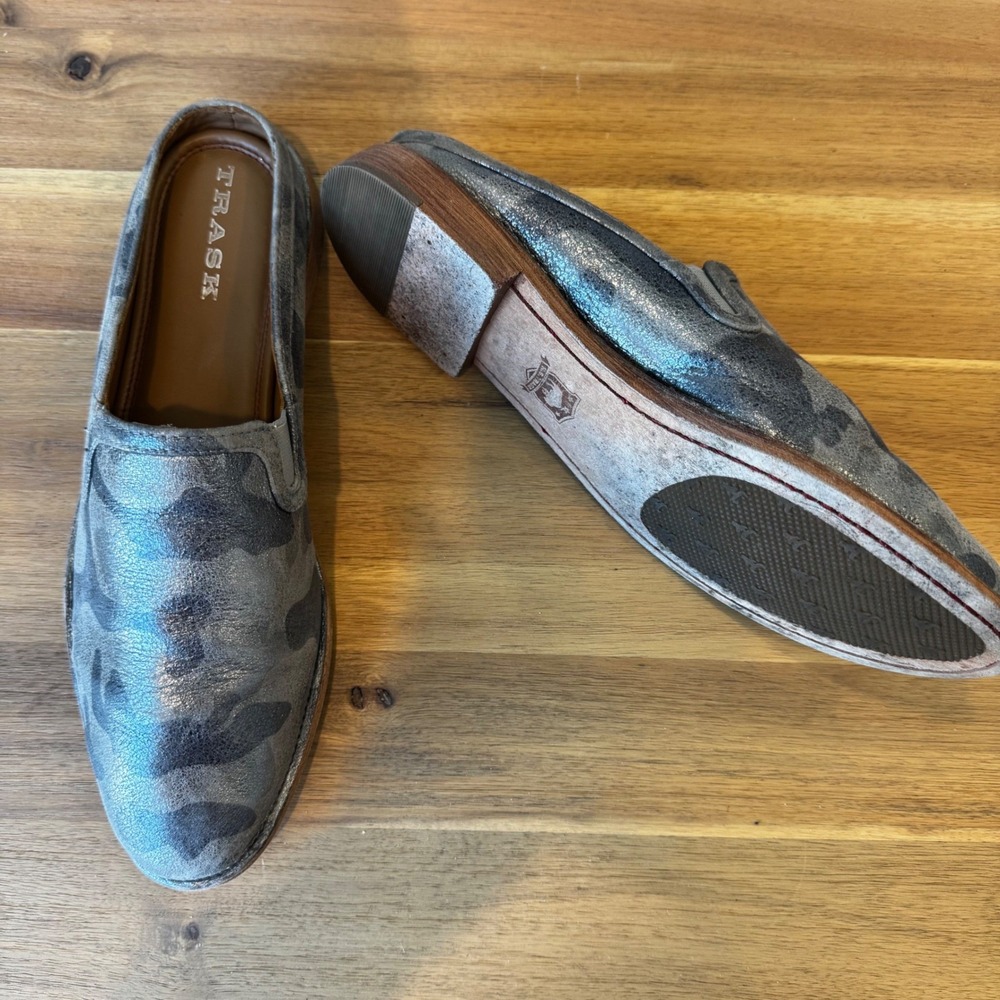 Trask Women 9.5 M Silver Metallic Camo Leather Mules Slip On Loafers Casual - Picture 12 of 12